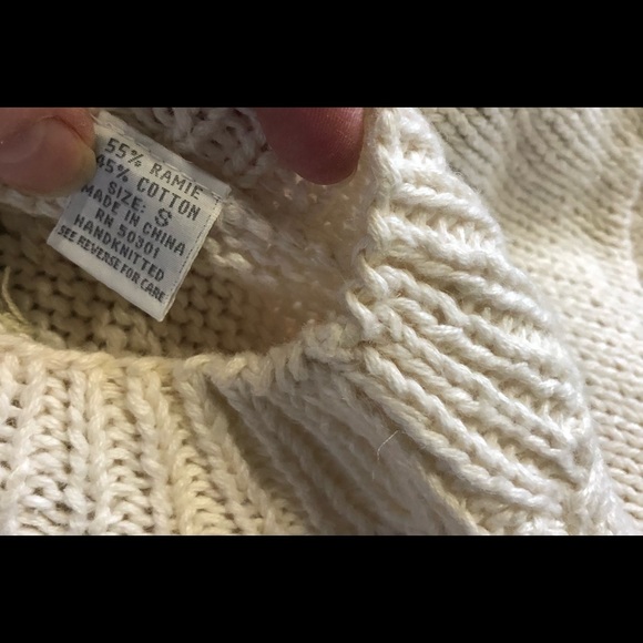 Heavy Knit Sweater Size Small - Picture 7 of 7